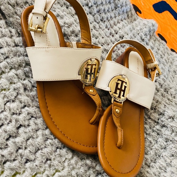 Sandals - Picture 1 of 3